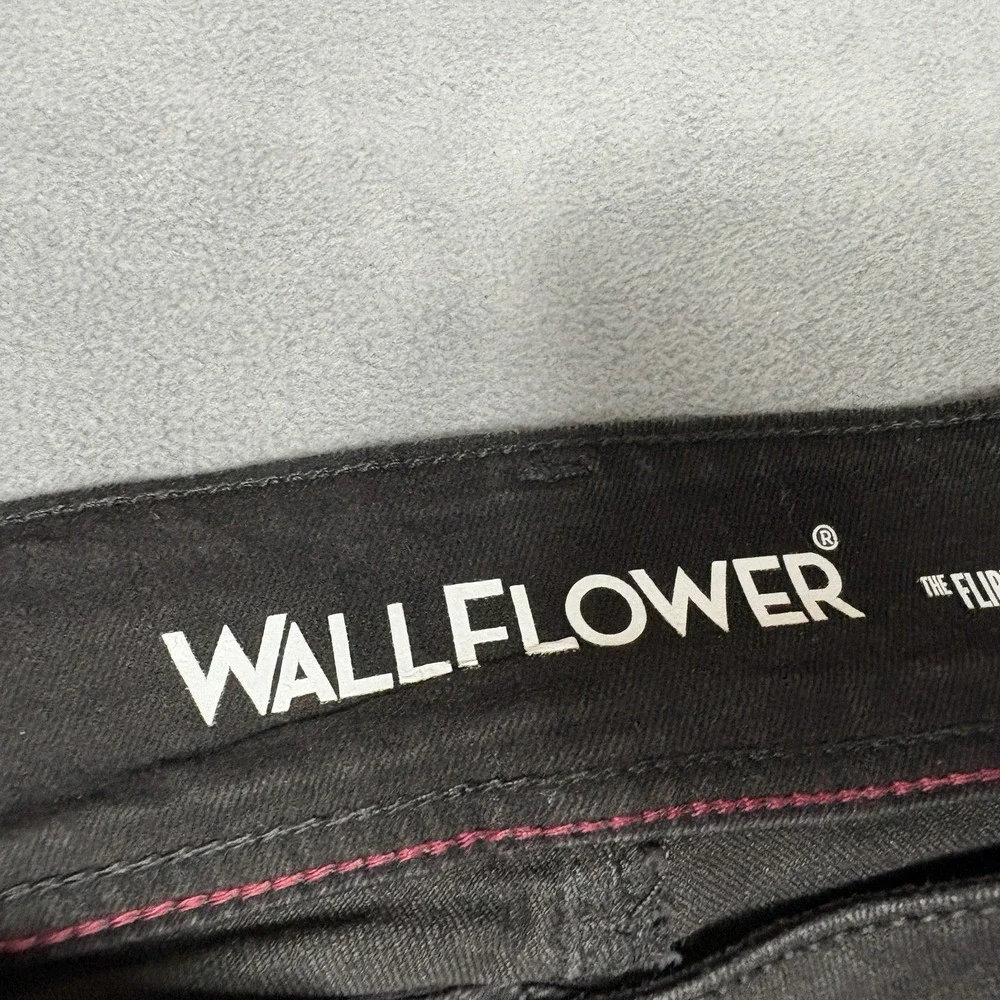 Wallflower Jeans new wallflower